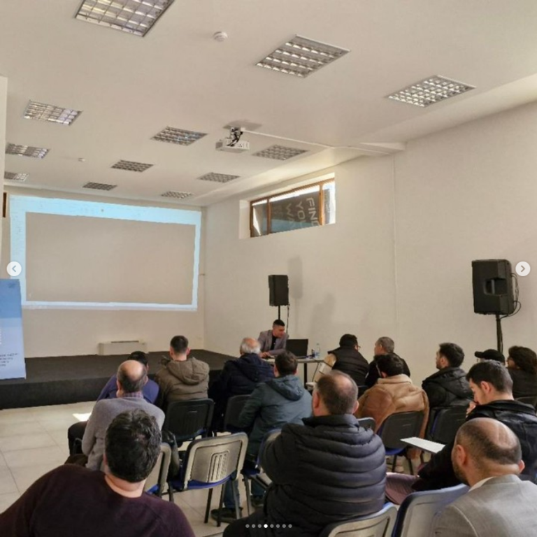 Screenshot 2025-05-07 at 10-34-38 Inbox • Chats